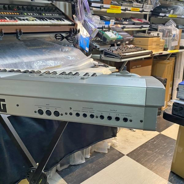 名機】KORG Trinity Plus 61鍵 日本仕様 動作確認済 KORG