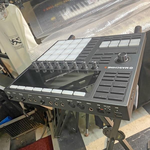Native Instruments MASCHINE+ (PLUS) : えちごやミュージック - 通販