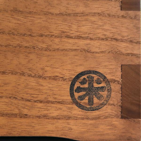 越後米蔵オリジナル 桐米びつ ザ・スリムタワー 10kg用 被蓋柿渋 日本