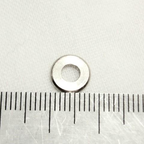 [CH015]メタルビーズ　丸ペタ(大)　シルバー　約9×1.2mm　4mm穴 6ケ[RPT] |  | 01