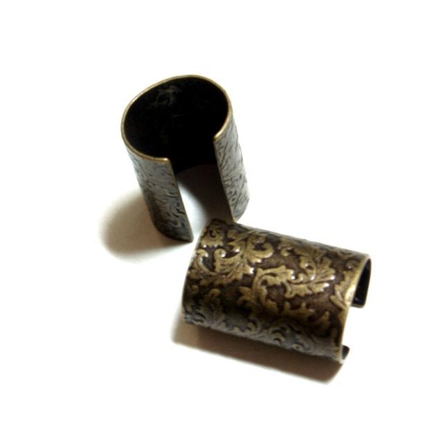 Fb004 柄カン コード ひも ナスカン留め金具 タッセル飾り金具 12mm径 1ケ入 Rpt Jsm Design12 ビーズパーツ 雑貨 アウラ 通販 Yahoo ショッピング