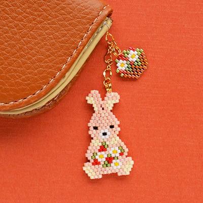 [BF003]MIYUKI ビーズキット リバーシブルシェイプドステッチキット（うさぎ）[RPT] |  | 01