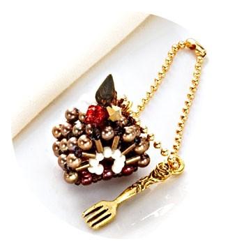 [BF004]MIYUKI ビーズキット スウィーツチャーム キット モカ・ロールケーキ[RPT] | 