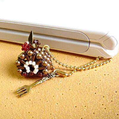 [BF004]MIYUKI ビーズキット スウィーツチャーム キット モカ・ロールケーキ[RPT] |  | 02