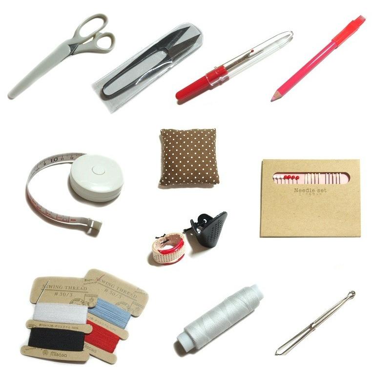 [VE001]【送料無料】ミササ トレミー裁縫セット（携帯型） かわいい水玉 ネイビー【小学生家庭科向け／ソーイングセット】[RPT] |  | 01