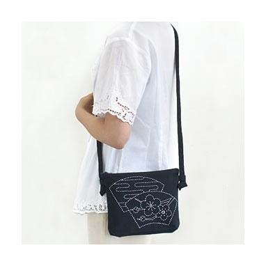 [VD001]オリムパス 刺し子キットSK-288 ポシェット 梅と霞つなぎ[RPT] |  | 01