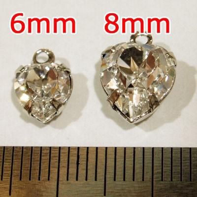 [CG013]スワロフスキー ラインストーンチャーム（カン付きパーツ）《ハート》クリスタル（台座色：シルバー） 6mm：2ケ、8mm：1ケ[RPT] |  | 02