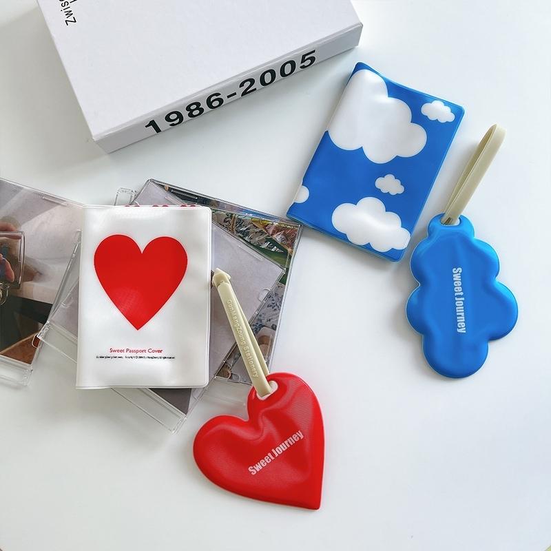 Accessory Shop Eclanパスポートケース カバー Idケース トラベル ネームタグ 旅行 用品 くも クラウド ハート デザイン