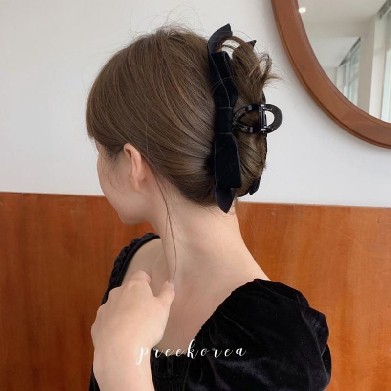 バンスクリップ ヘアアクセサリー 韓国 大きめ リボン ベルベット シンプル ハーフアップ ヘアクリップ ヘアピン レディース 女性 髪留め 簡単 挟む おしゃれ :5022110018:Accessory Shop ECLAN - 通販 - Yahoo!ショッピング バンスクリップ ヘアアクセサリー 韓国 大きめ リボン ベルベット シンプル ハーフアップ ヘアクリップ ヘアピン レディース 女性 髪留め 簡単 挟む おしゃれ :5022110018:Accessory Shop ECLAN - 通販 - Yahoo!ショッピング