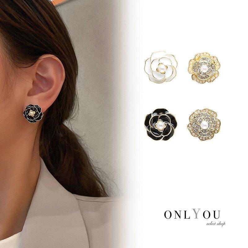 アクセサリー ピアス アシメローズモチーフピアス ローズ 薔薇 