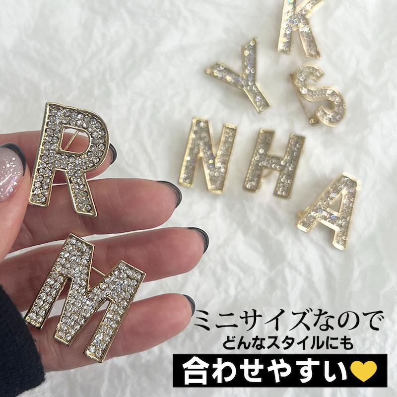 ブローチ ピン パール イニシャル モチーフ ゴールド シルバー 英字 