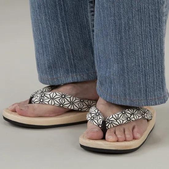 足への衝撃を和らげる 国産（日田）NEW檜サンダル（メンズ/麻の葉）[21