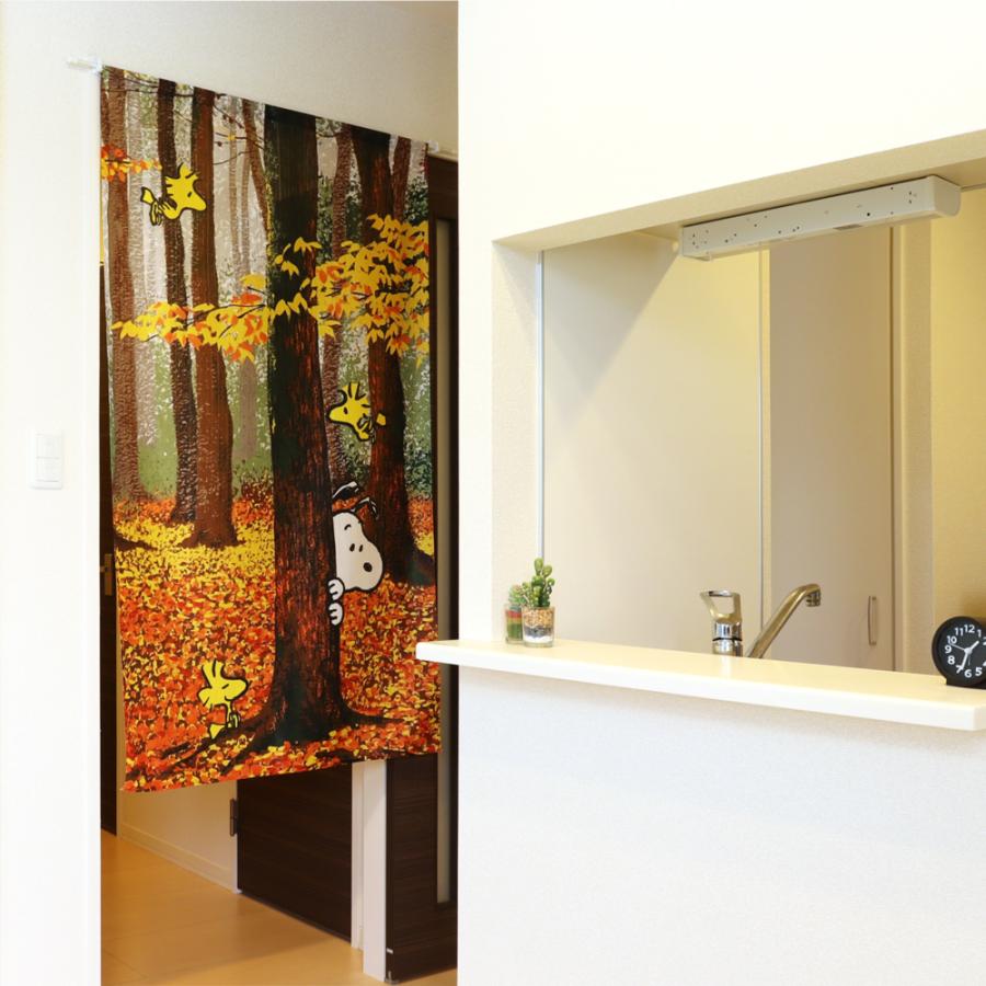 PEANUT SNOOPY スヌーピー 階段 部屋 目隠し 間仕切し のれん 玄関 部屋 タペストリー カーテン カフェカーテン Eclea 爆売 爆買 (スヌーピーと四季のれん 冬) |  | 11