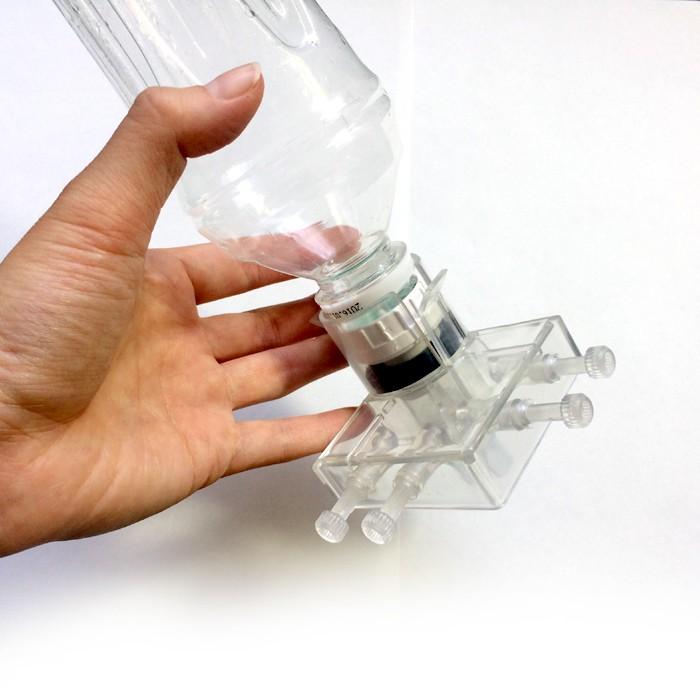 水耕栽培 養液栽培 ペットボトルでお手軽 自動養液給水器 Lsmkhs 水耕栽培専門のエコゲリラヤフー店 通販 Yahoo ショッピング