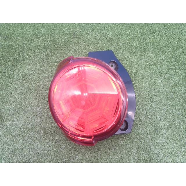 CAST（ダイハツ） キャスト DBA-LA250S 左テールランプ スタイルG SA2