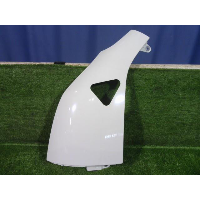 ハイエース CBF-TRH200V 左Fコーナーパネル 058 : Eco-R Auto Parts
