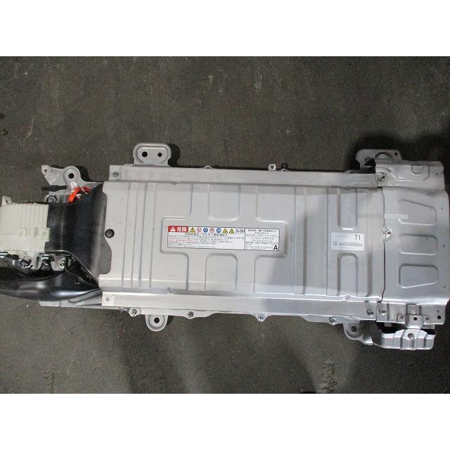 ヴォクシー DAA-ZWR80G HV・EV・FCVバッテリー ハイブリッドV 221