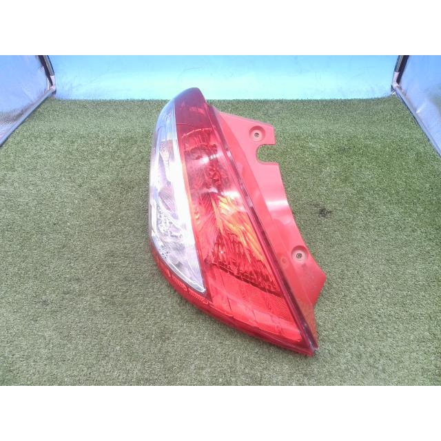スイフト DBA-ZC72S 左テールランプ XL ZRJ AL 8101 35670-71L00 : Eco