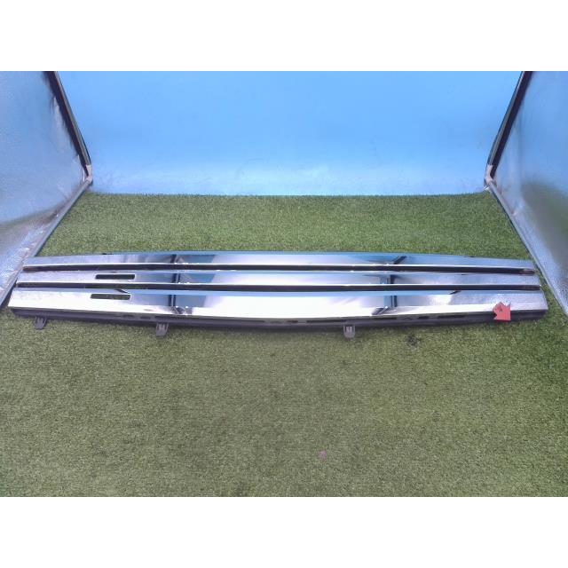 NV100クリッパーリオ ABA-DR64W ラジエータグリル G ハイルーフ 4WD
