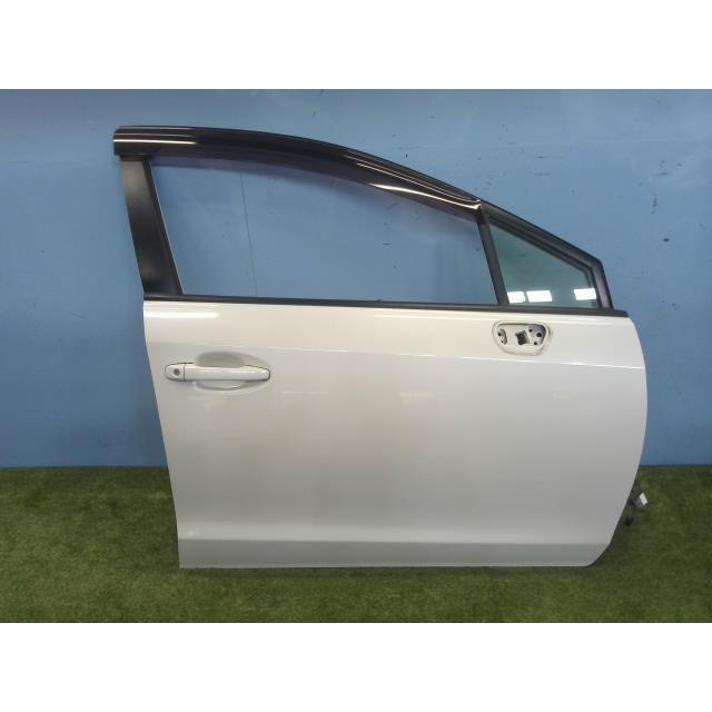 インプレッサ DBA-GP2 右フロントドア スポーツ1.6I-S K1X AGC M2H3