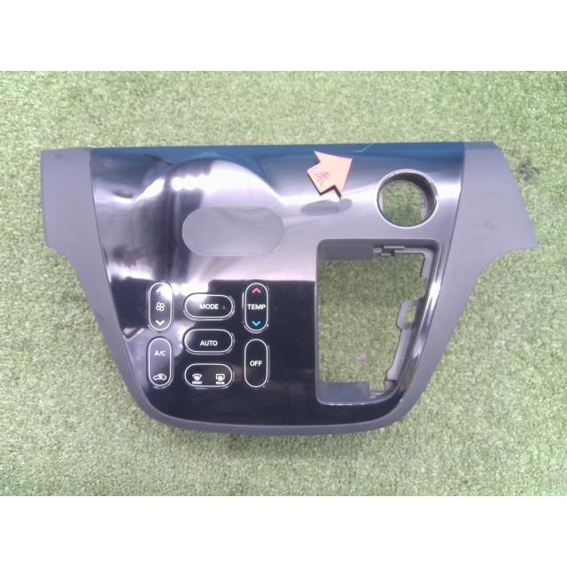 デイズルークス DBA-B21A エアコンスイッチパネル ハイウェイスター