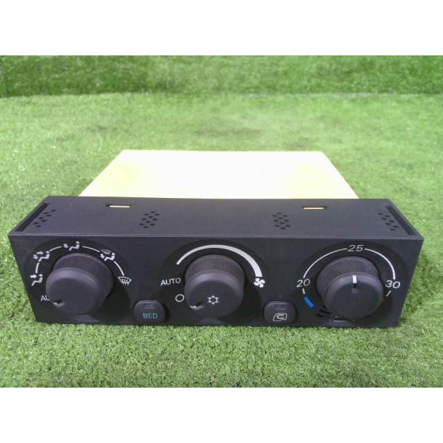ふそうトラクター QPG-FP64VDR エアコンスイッチパネル MK565539