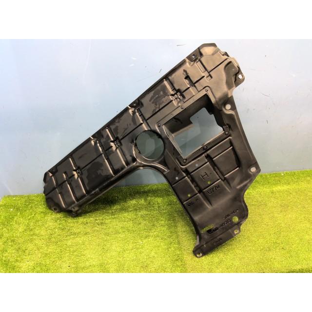 ハリアー DAA-AVU65W エンジンアンダーカバー HV エレガンス 4WD 220