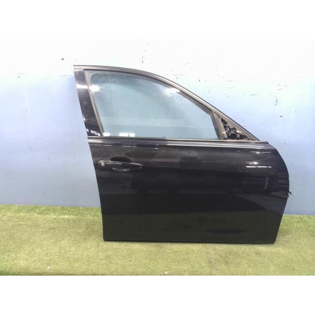 リア右ドア BMW 3シリーズ LDA-3D20 右フロントドア 320DMスポーツ FUYAO M540