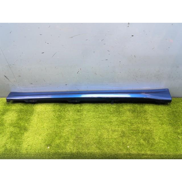 スイフト DBA-ZC72S 左サイドステップ XG ZRZ 77221-71L00 : Eco-R