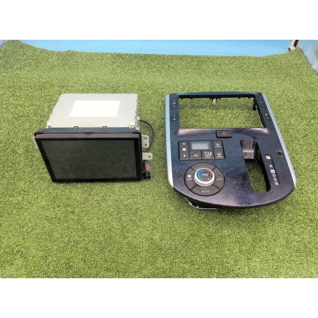タント DBA-LA600S カーナビゲーション カスタムX トップエディション