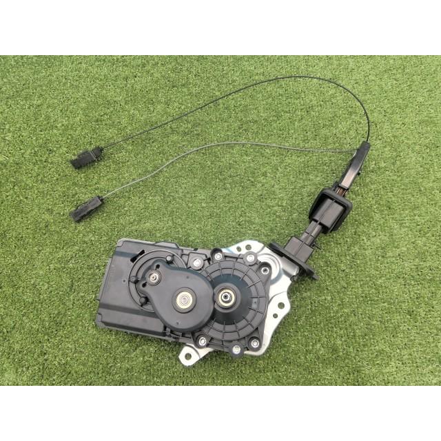 n-box jf5 スライドドアモーター（右） N-BOX N−BOX 6BA-JF5 右パワースライドドアモーター ベース