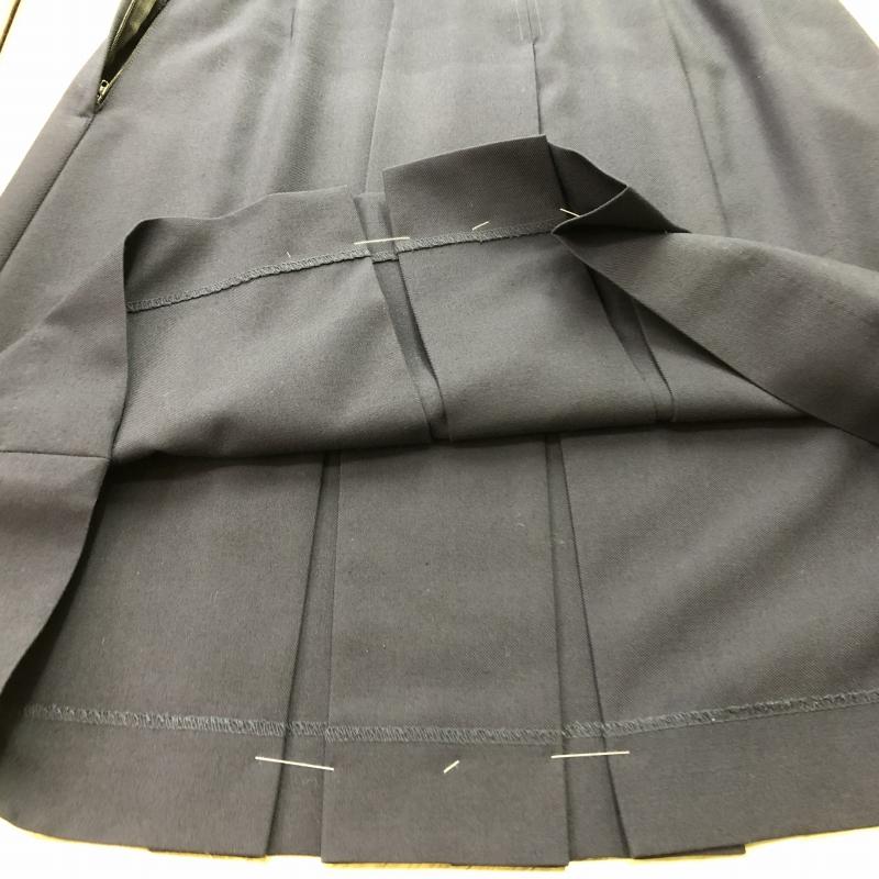 ランクB】冬スカート ボックスヒダ NIKKE 75×59 紺 ウール50 ランクB】冬スカート ボックスヒダ NIKKE 75×59 紺 ウール50