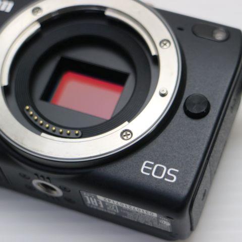 新品同様 EOS M2 ダブルレンズキット ブラック 即日発送 ミラーレス