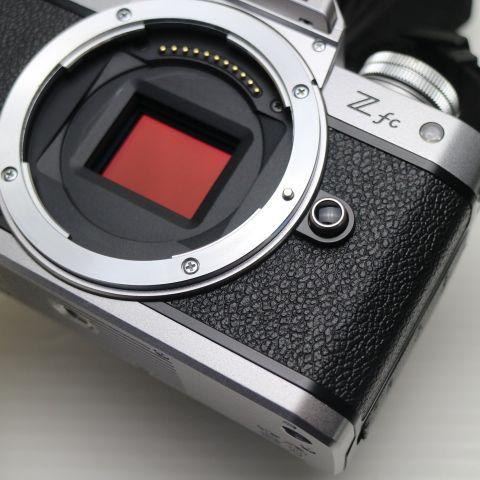 新品同様 Nikon Zfc ボディ シルバー ミラーレス一眼 NIKON 即日発送