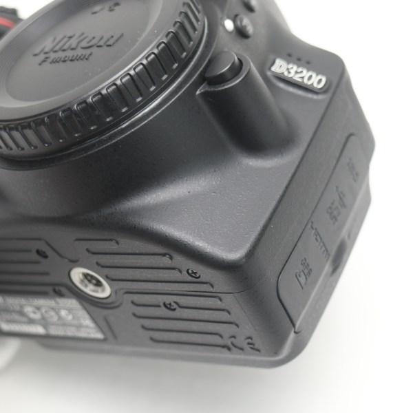 SALE／76%OFF】【SALE／76%OFF】新品同様 Nikon D3200 ブラック ボディ