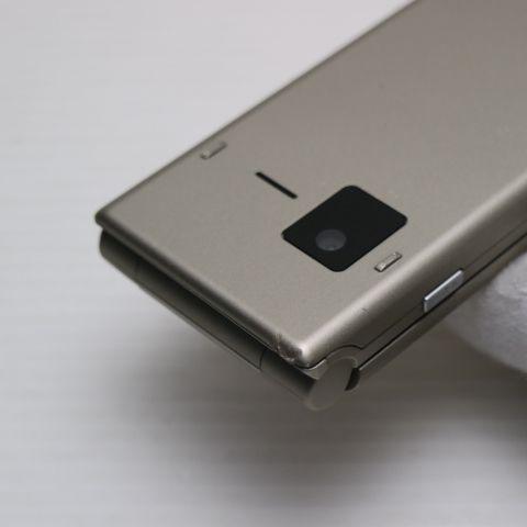 美品 arrows ケータイ ベーシック F-41C ゴールド スマホ 白ロム 中古
