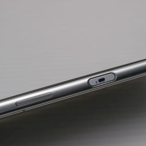 良品中古 SO-01J Xperia XZ プラチナム（シルバー） 即日発送 スマホ