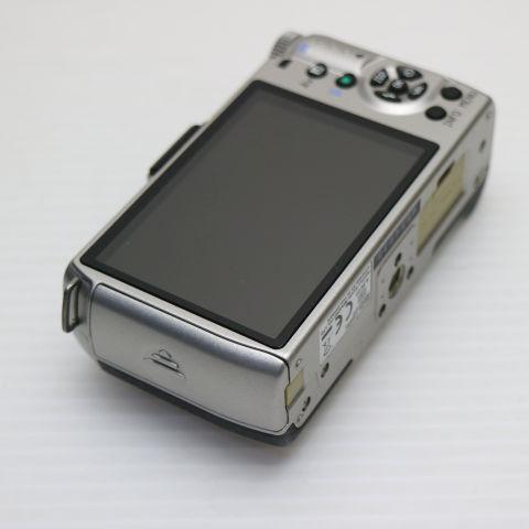 新品同様 PENTAX Q10 シルバー ボディ 即日発送 デジ1 デジタルカメラ