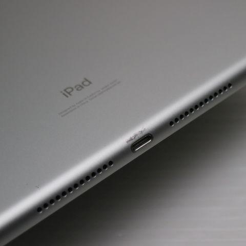 超美品 iPad7 第7世代 wi-fiモデル 32GB シルバー 本体 中古 あすつく