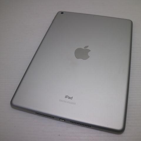 Apple - 超美品 iPad7 第7世代 wi-fiモデル 128GB シルバー  M333 超美品 iPad7 第7世代 wi-fiモデル 128GB シルバー 本体 中古 あすつく
