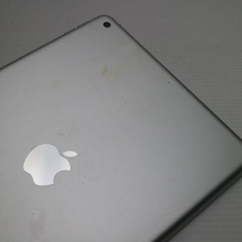 美品 iPad 第8世代 Wi-Fi 32GB シルバー 即日発送 タブレット Apple