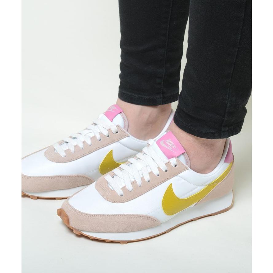 Nike W Daybreak ナイキ ウィメンズ デイブレイク ホワイト ベージュ イエロー レディース スニーカー Ck2351 0 Ck2351 0 Honey 通販 Yahoo ショッピング