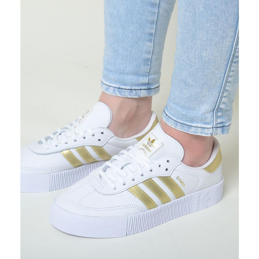 Adidas Sambarose W アディダス サンバローズ ウィメンズ ホワイト ゴールドライン レディース スニーカー Ee4681 Ee4681 Honey 通販 Yahoo ショッピング