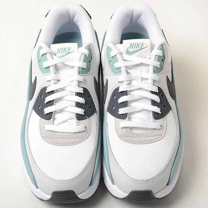 Nike エアマックス 90 LV8 23.5 ベージュ/グリーン 新品未使用 NIKE AIR MAX 90 LV8 ナイキ エアマックス レディース