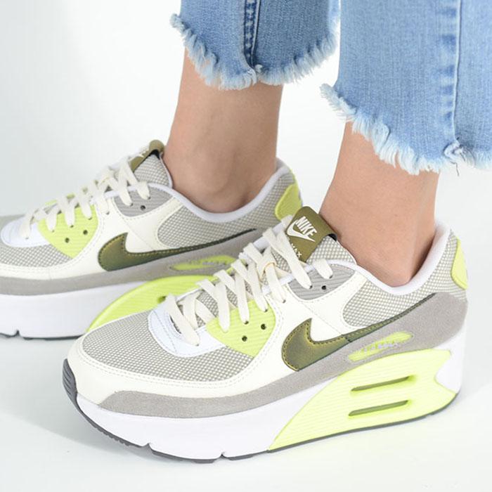 NIKE（ナイキ） NIKE AIR MAX 90 LV8 エアマックス レディース