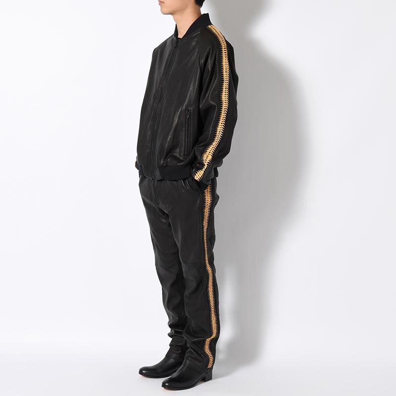 whowhat フーワット レザーパンツ S/Mサイズ ボトムス トラックパンツ ラインパンツ LEATHER SHARK PANTS -BLACK-の画像