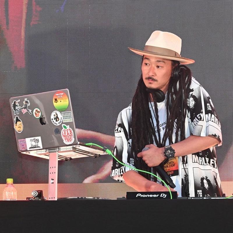 ラスト一点！　ボブマーリー　レゲエ　半袖シャツ　アロハ　Lサイズ ラスト一点！ ボブマーリー レゲエ 半袖シャツ アロハ Lサイズ