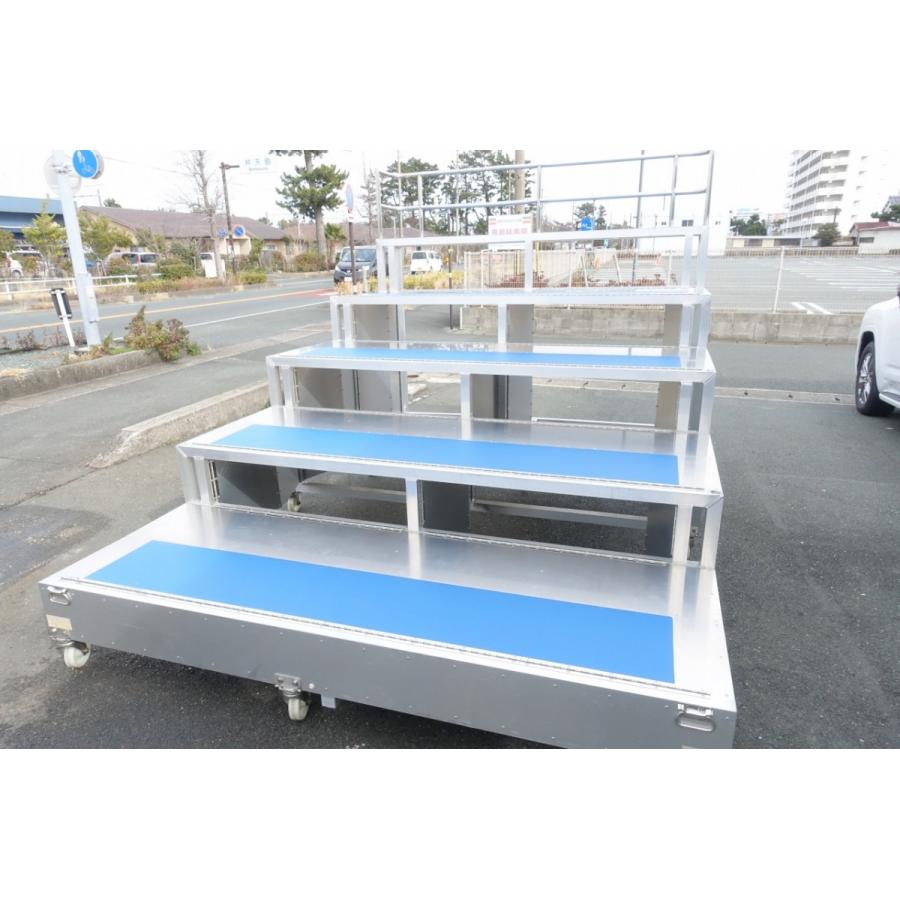 店舗引渡のみ 定員25人 5列5段 アルミ製 仮設 観客席 移動式 折り畳み