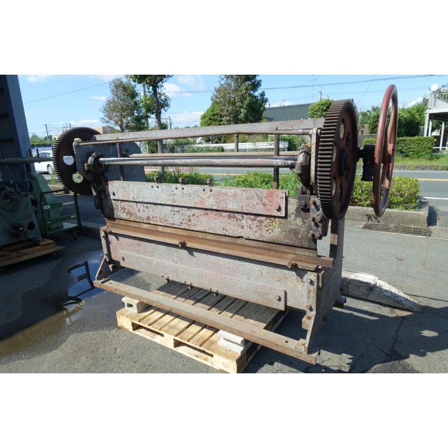 静岡県/発送不可 曲げ幅：202cm 手動 板金 折り曲げ機