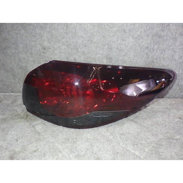 アテンザ テールランプ GJ2FW アテンザ アテンザ LDA-GJ2FW 右テールランプ GHP9-51-150A